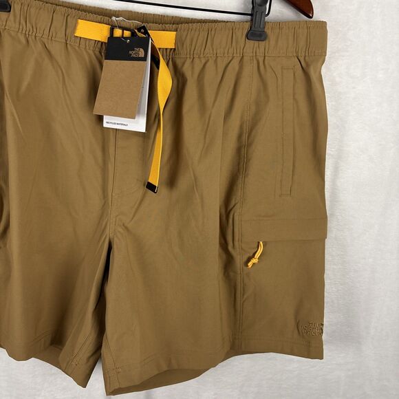 The North Face Cargo Shorts Size XXL Class V Belted Brown Pockets 40 Waist NWT - Picture 3 of 6